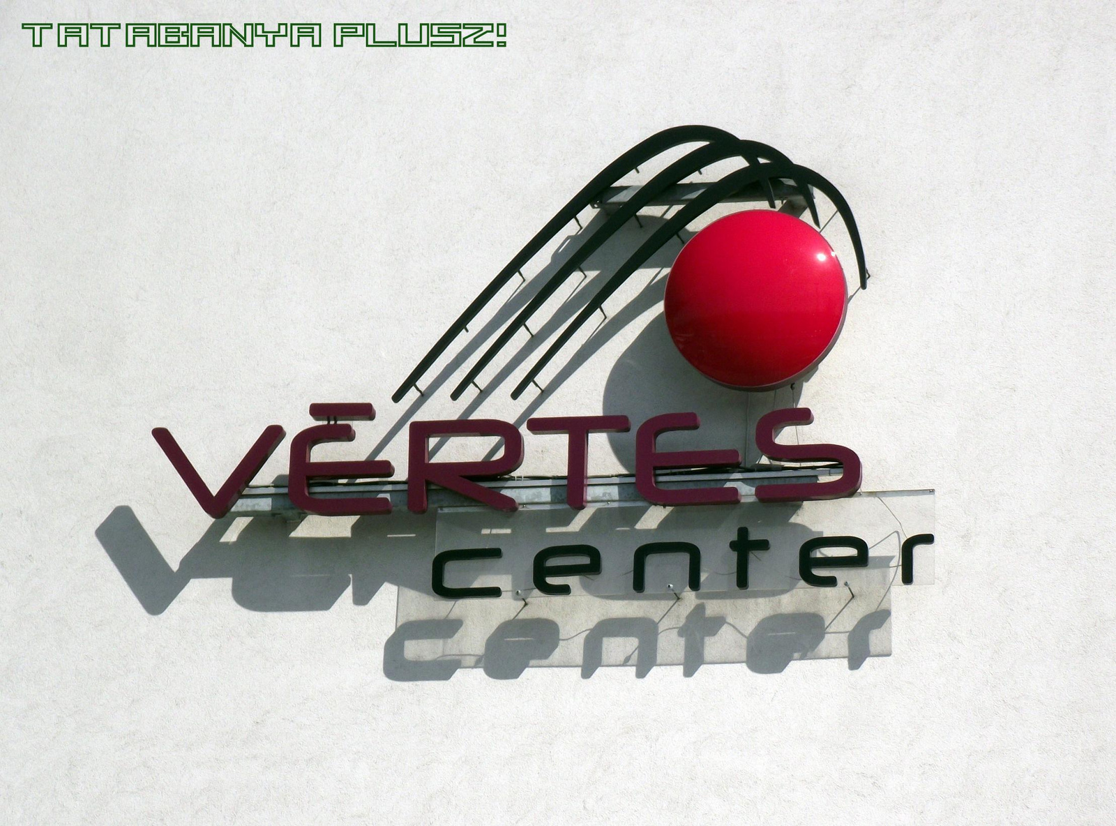 Vértes Center logó