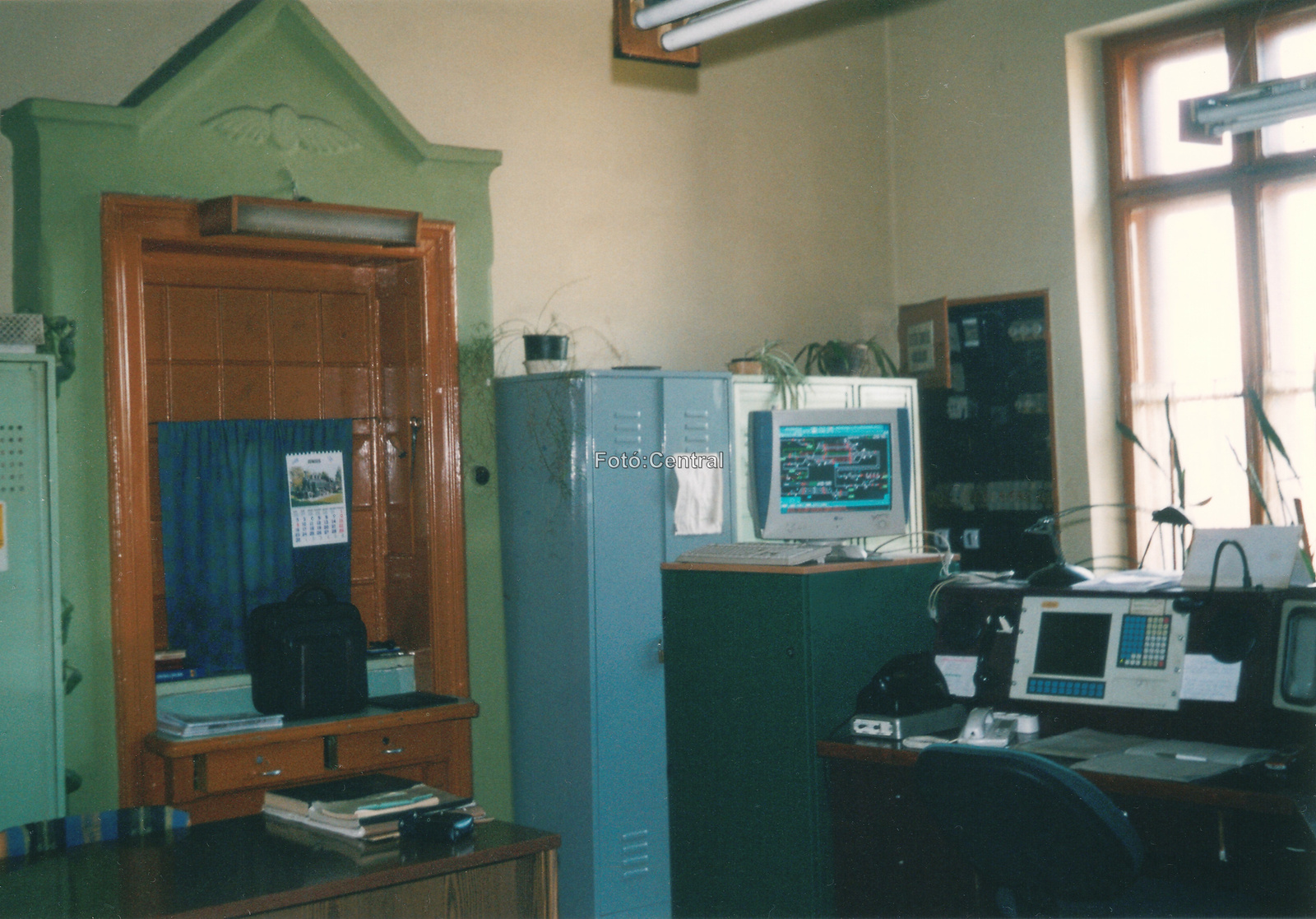 Egy szintén,2003-ban készült képen a jegypénztári ablakot láthat