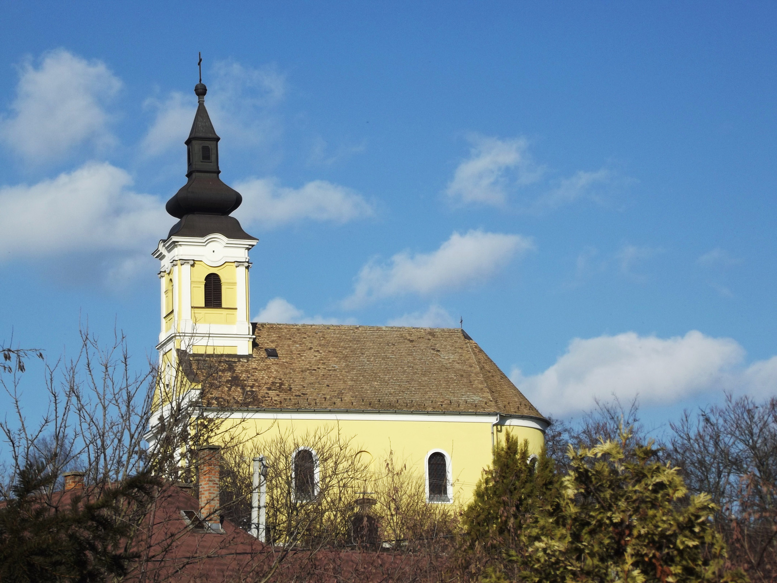 Templom innen-onnan 3.