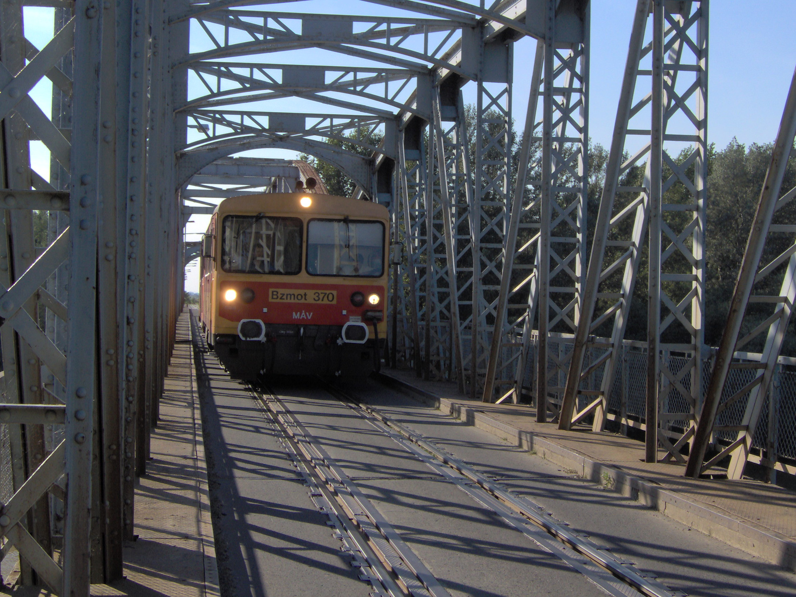 Bzmot370-Kiskörei Tisza-híd