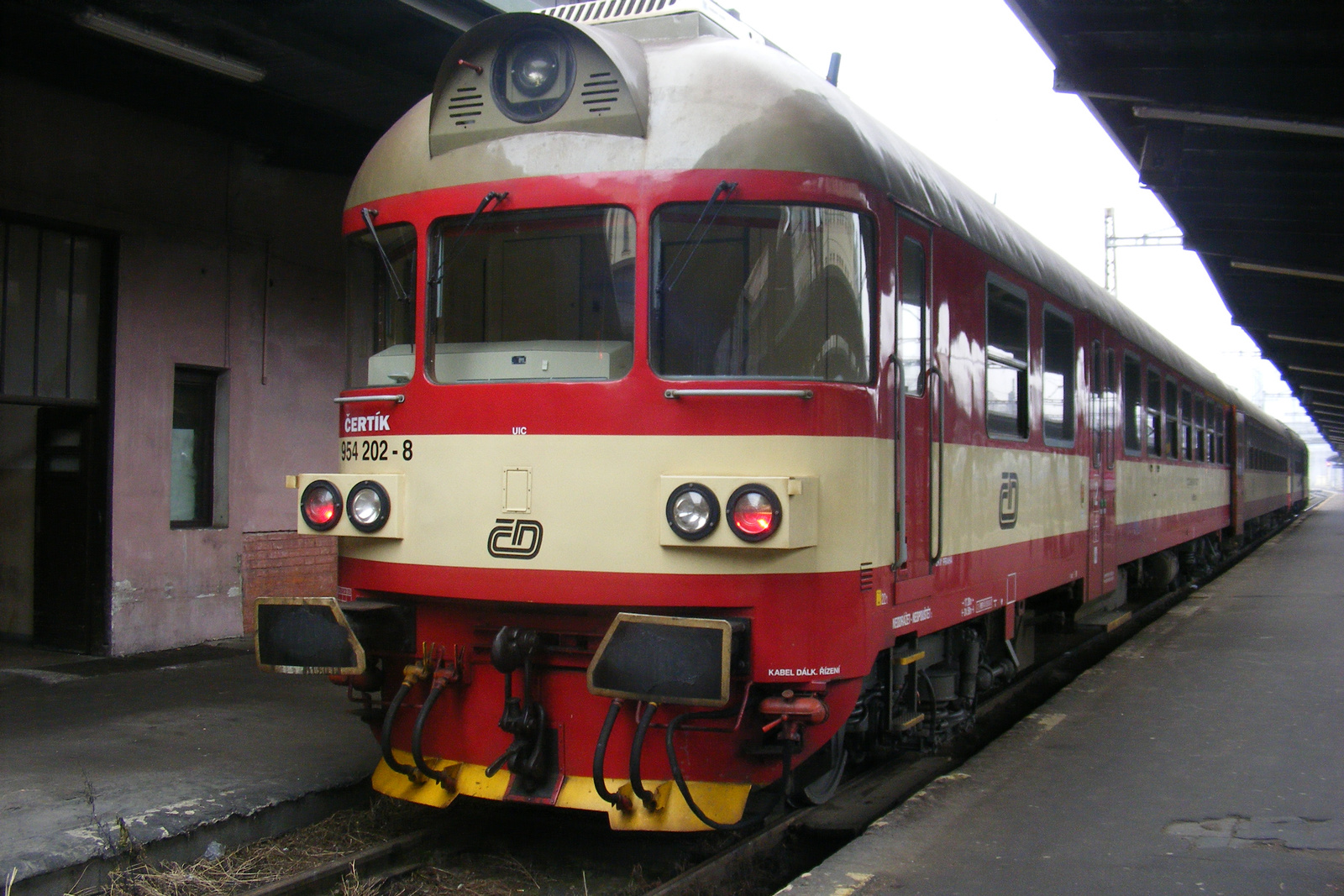 ČD954-202-8