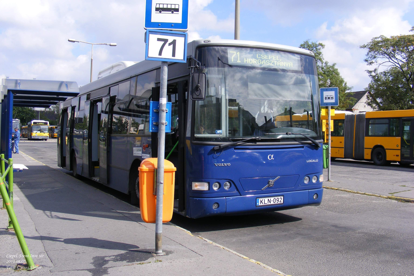 Busz KLN-092