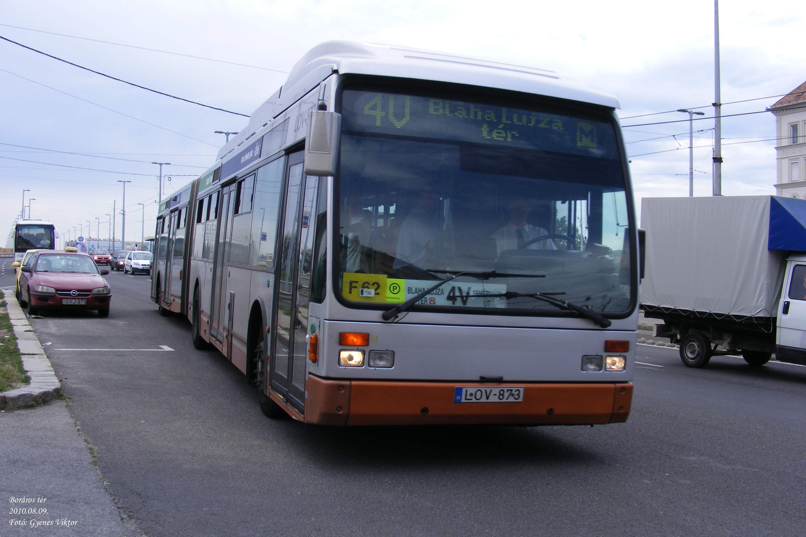 Busz LOV-873