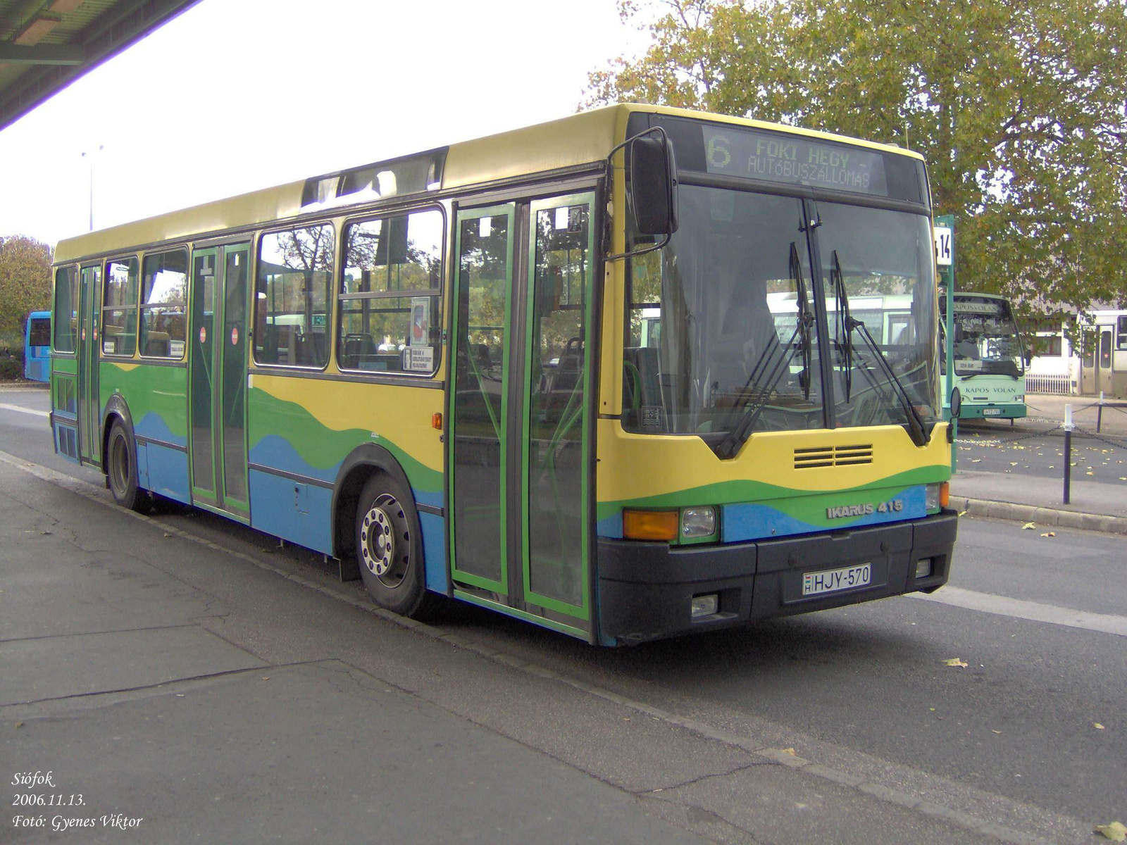 Ikarus 415-HJY-570 1