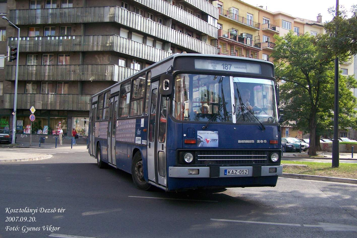 Busz KAZ-052 2