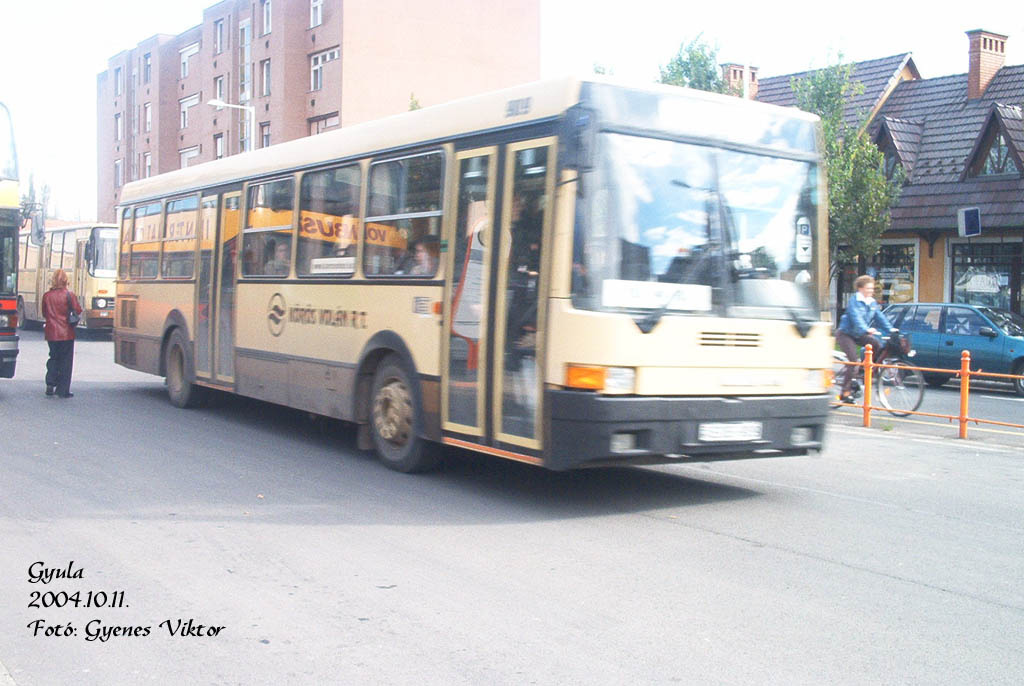 Ikarus 415-EUE-909