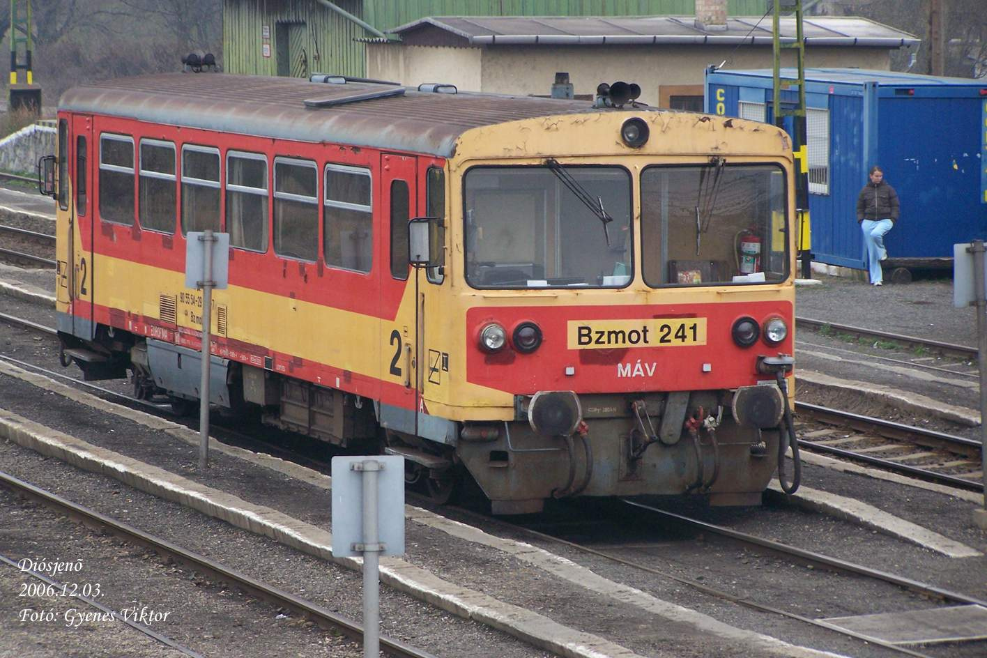 Bzmot241 03