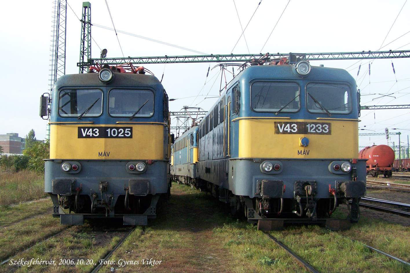 V43-1025+V43-1233 3