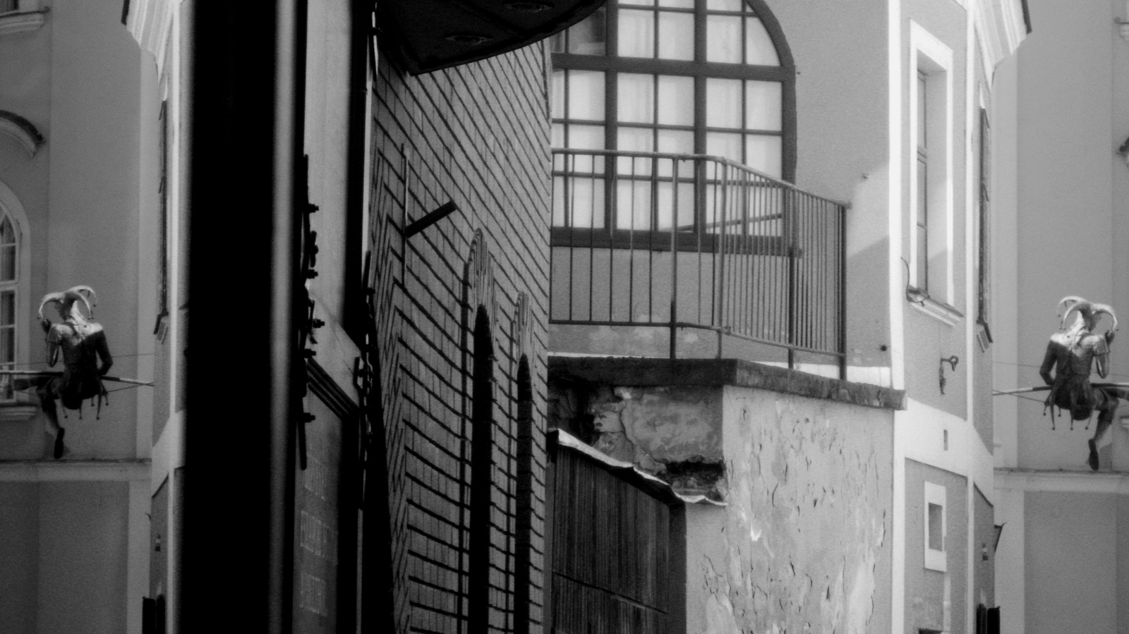 Fehérvári ablak fekete-fehérben