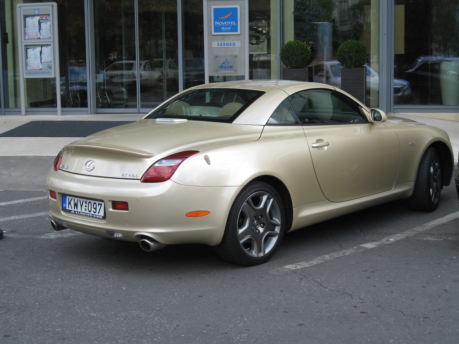 Lexus SC430