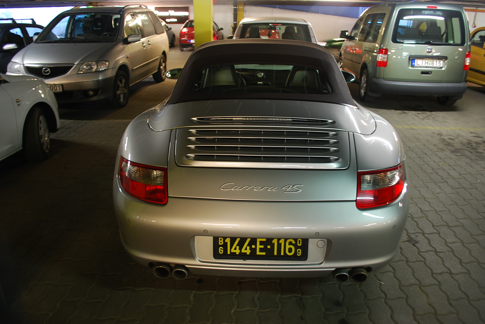 Porsche 911 Carrera 4S Cabrio