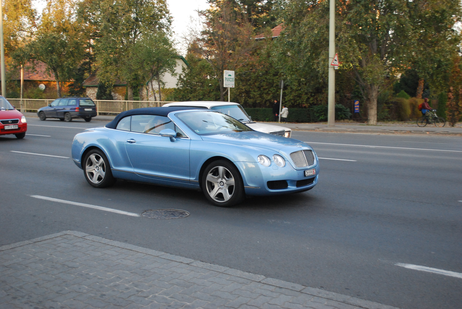 Bentley Continental GTC