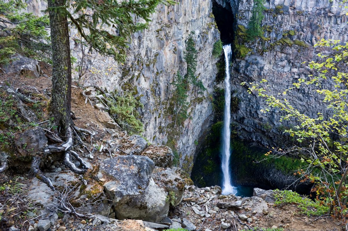 Spahats Falls, Grey Wells Natural Reserve