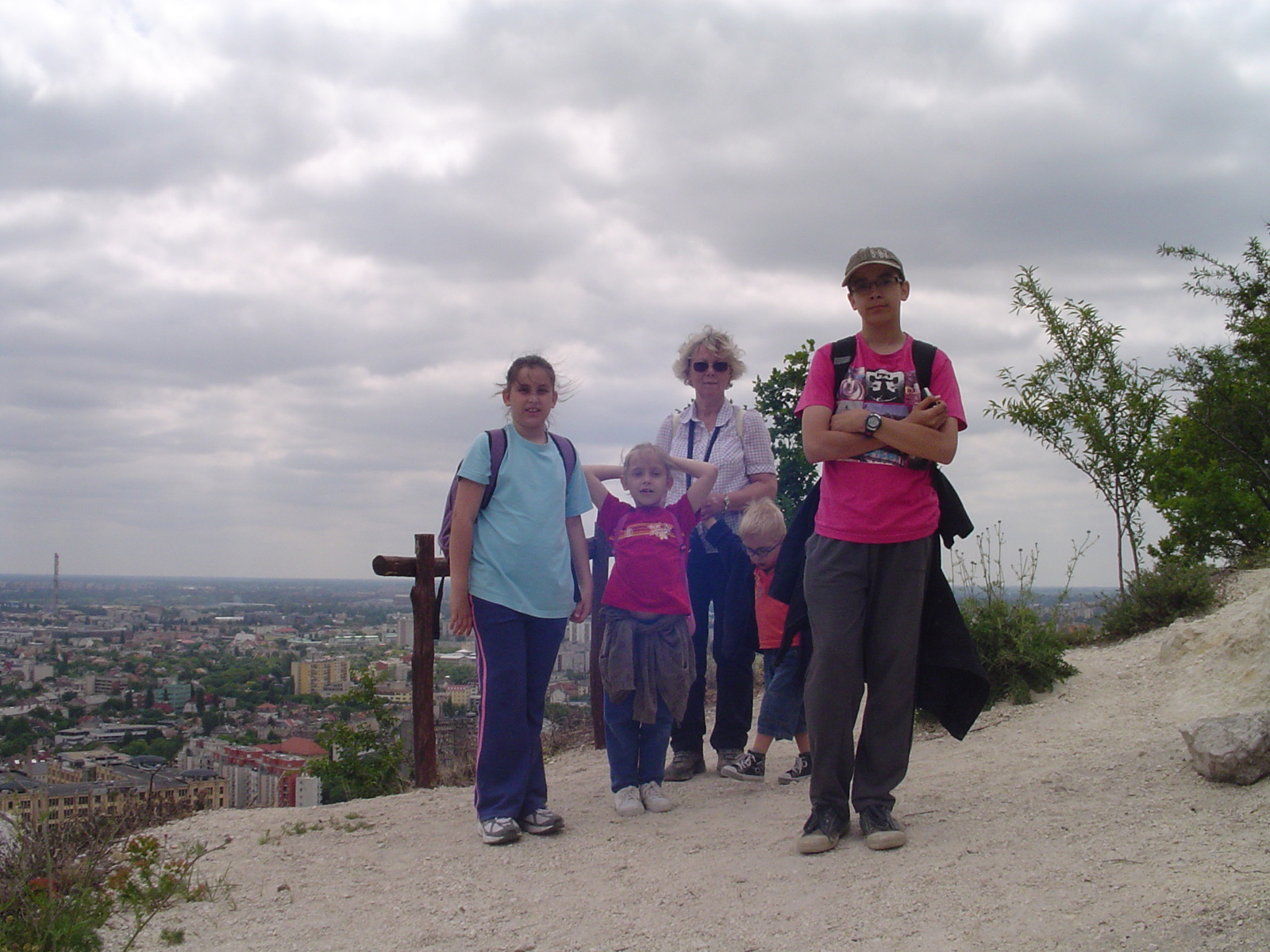 Teklus, Emma, Mama, Erik és Benjo