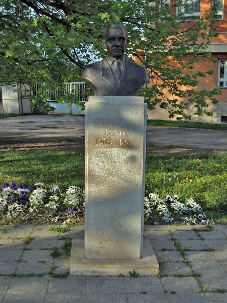 Neumann János