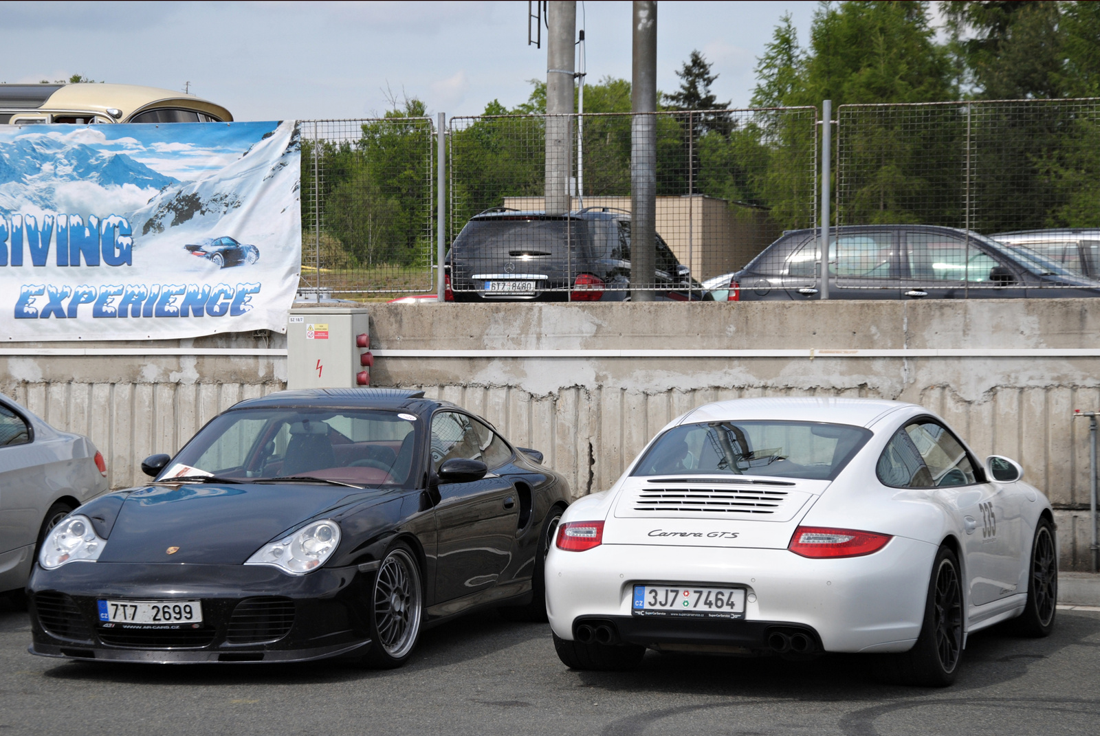 Porsche Carrera GTS - 911 Turbo