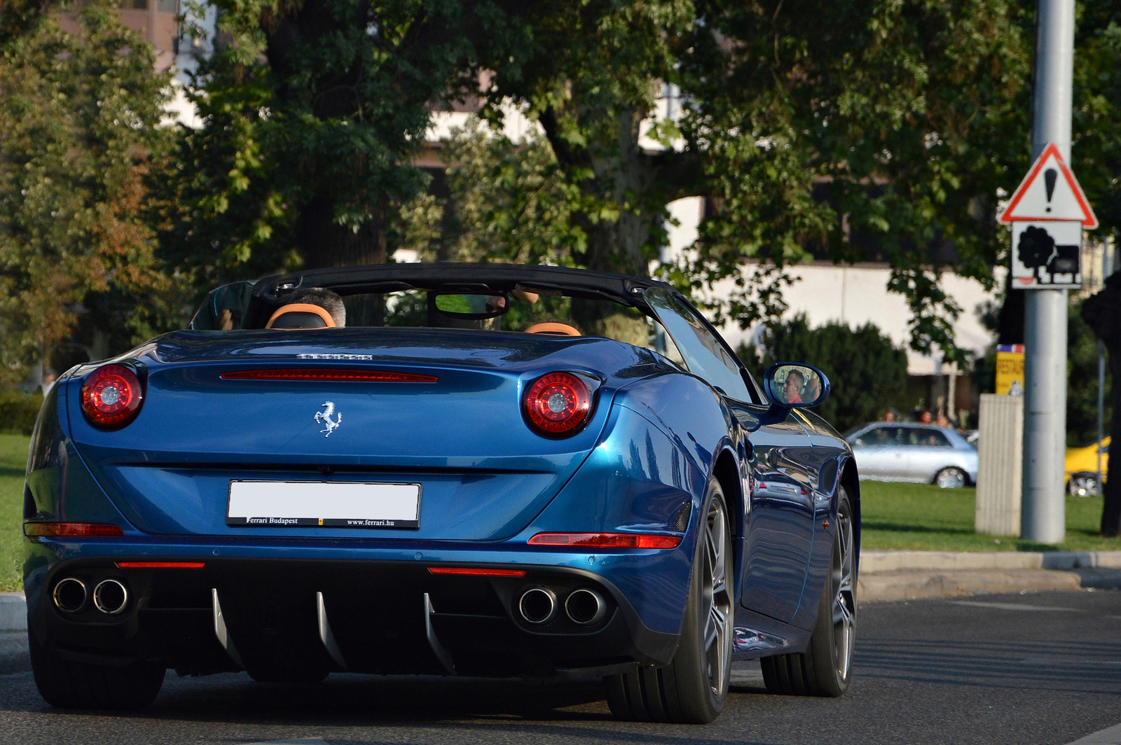 Ferrari California T